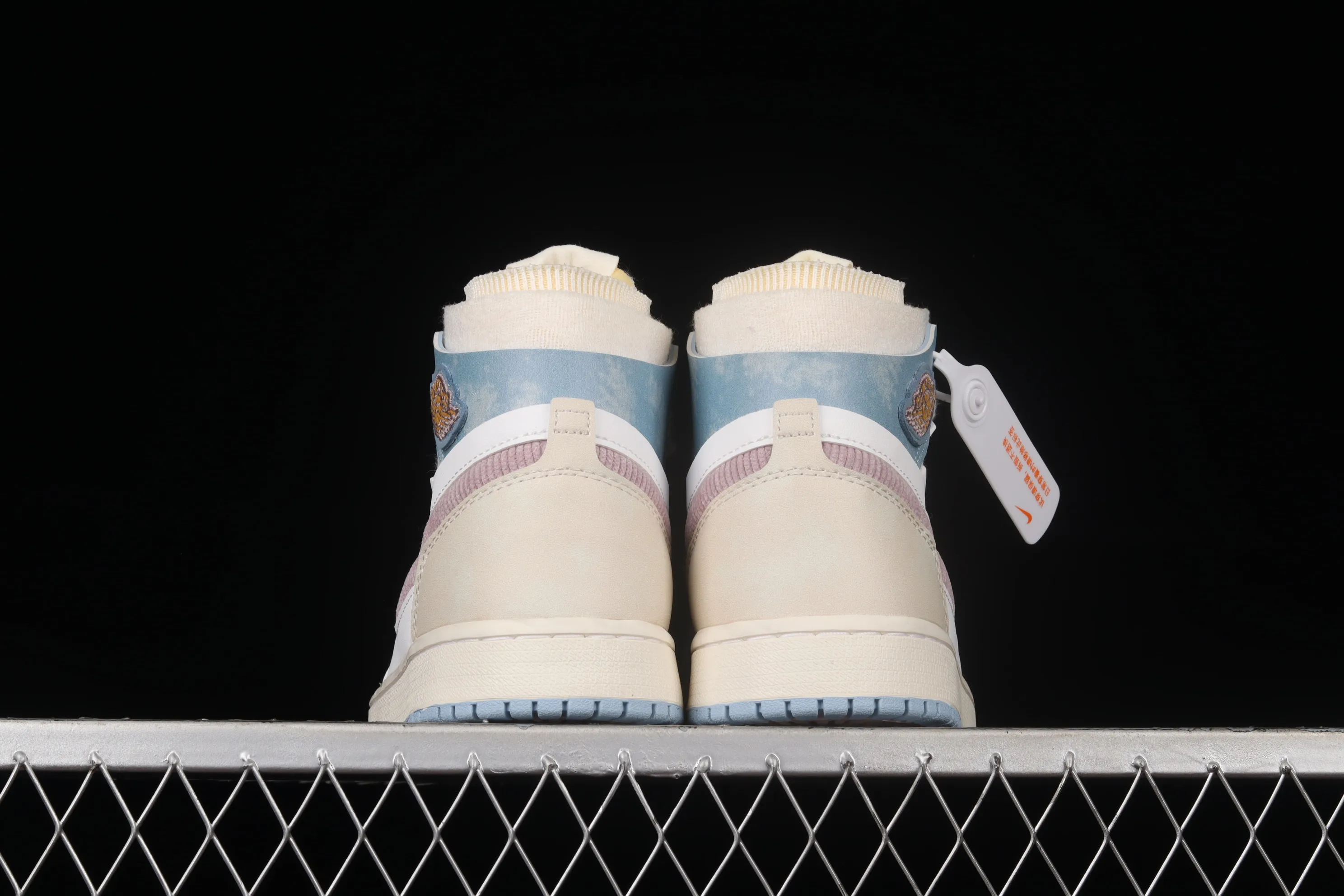 All categories Air Jordan Jordan series basketball shoes Air Jordan 1 High Air Jordan 1 Zoom CMFT "Celestine Blue" AJ1 Joe 1 Macaron Rice White Powder DQ5092-651